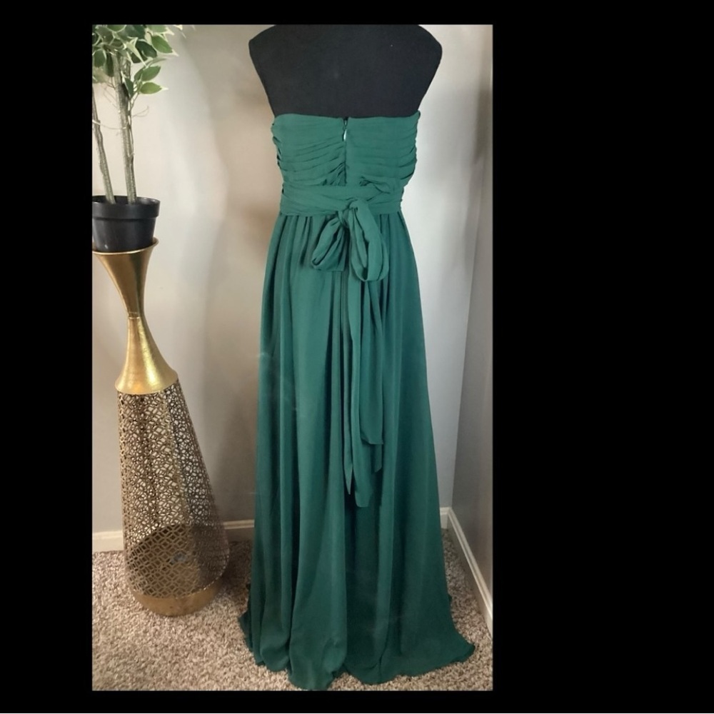 Elegant Green Strapless Evening Gown Plus Size 2X - Picture 8 of 10